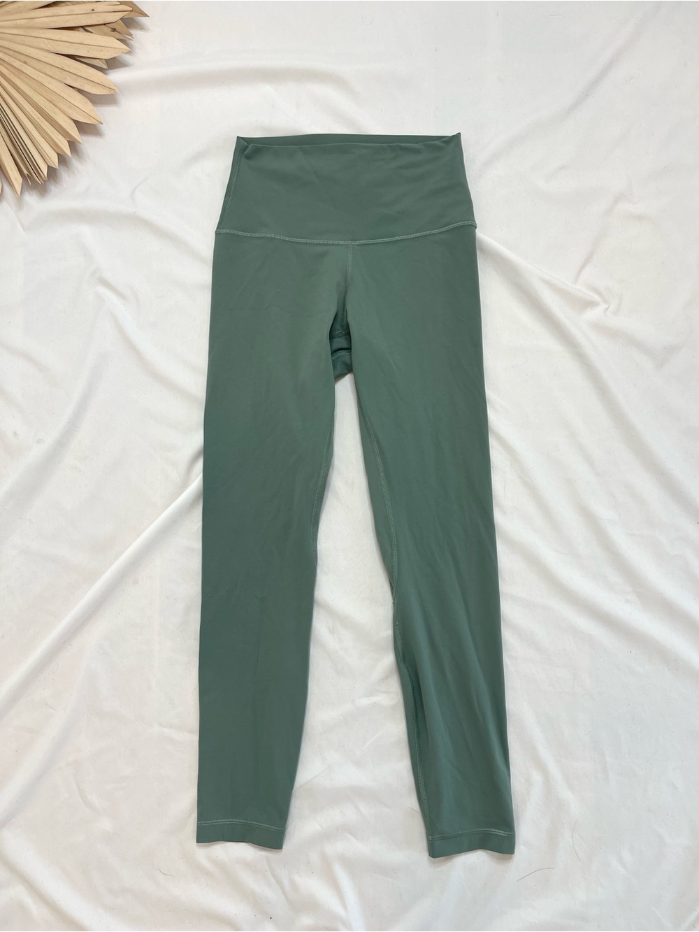 Lululemon Athletica Align High Rise 25” Green Leggings Pants Size 4